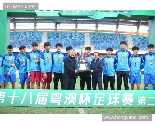 深圳足球队在精英赛中的强劲表现与未来展望分析